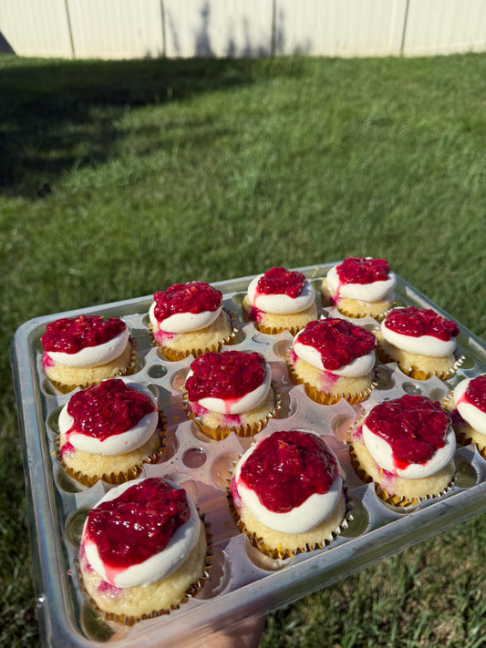 Vanilla Lemon Raspberry Cupcakes