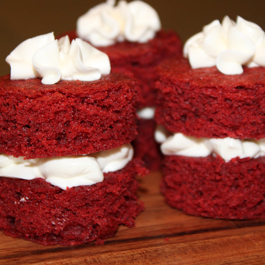 Mini Valentines Cakes